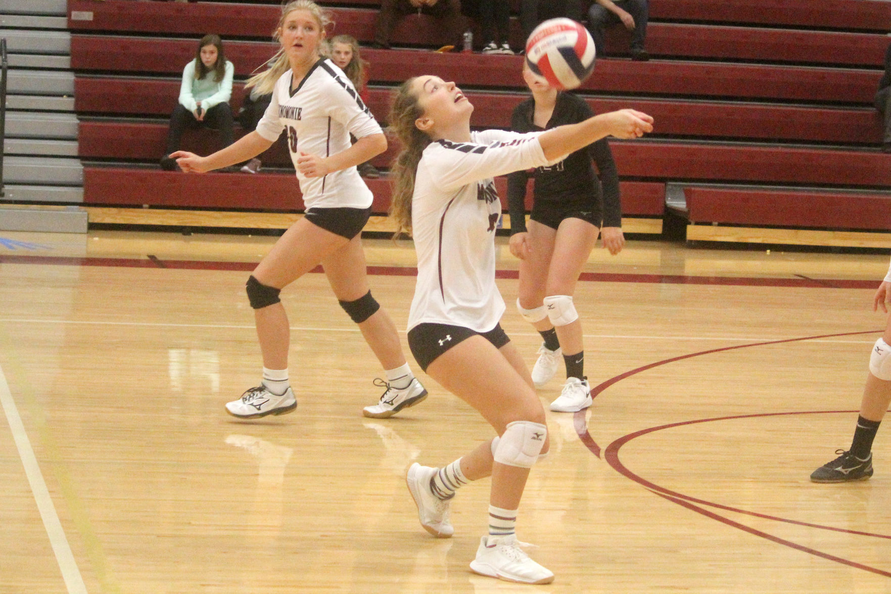 Chippewa Falls at Menomonie volleyball 9-12-19